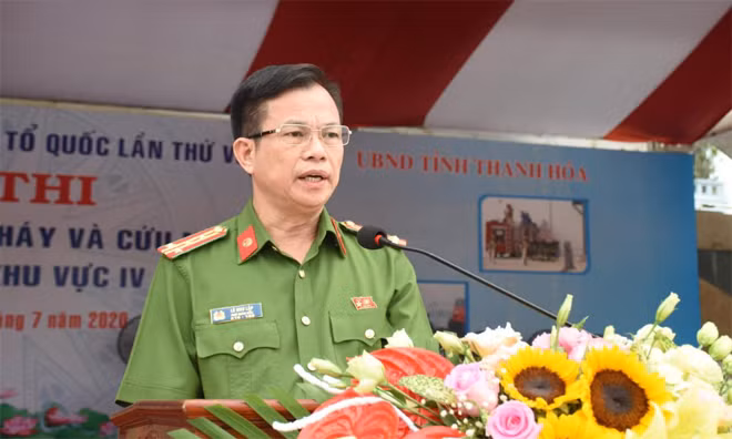 Đại tá Lê Như Lập, Phó Giám đốc Công an tỉnh Thanh Hóa phát biểu tại hội thi.