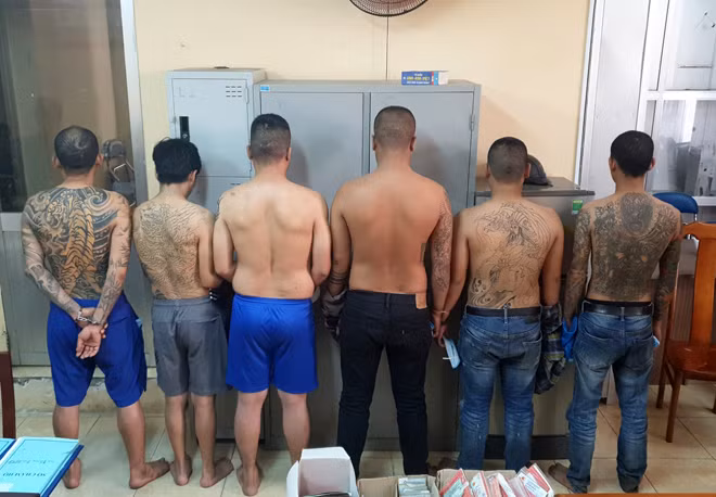 Các đối tượng được kẻ cho vay thuê đi đòi nợ.