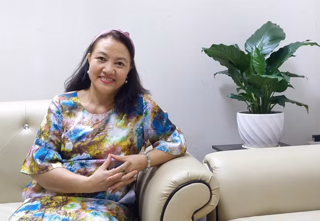 Nghệ sĩ Thanh Hiếu tại tư gia. Nghệ sĩ Thanh Hiếu tại tư gia.