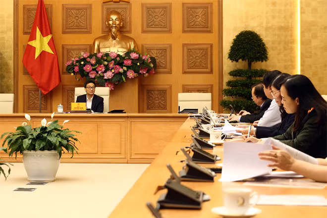 Phó Thủ tướng Vũ Đức Đam chủ trì phiên họp thứ nhất Uỷ ban quốc gia về chấm dứt bệnh lao. Ảnh: VGP/Đình Nam.