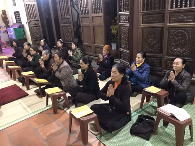 Lễ cầu an đầu năm Canh Tý tại chùa Dương Đanh, Dương Xá, Gia Lâm, Hà Nội.