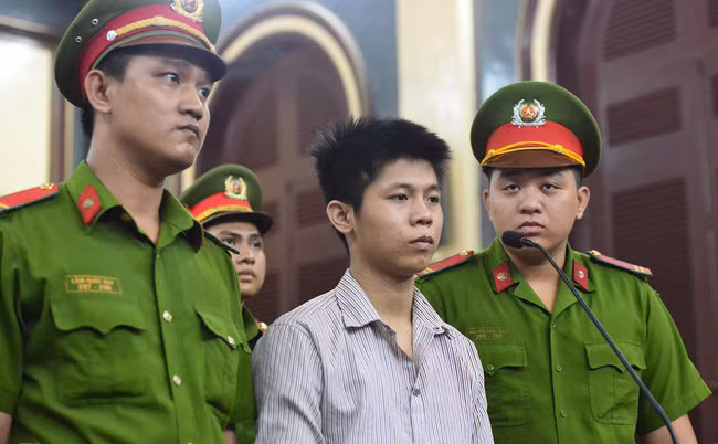 Nguyễn Hữu Tình bị tuyên án tử hình về tội giết người và cướp tài sản.