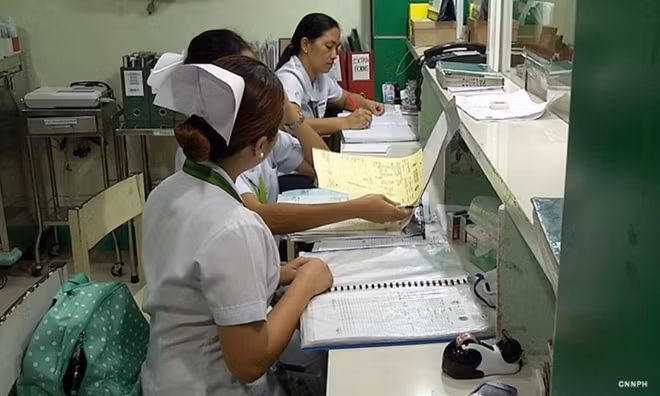Y tá Philippines làm việc tại một bệnh viện ở Đức.