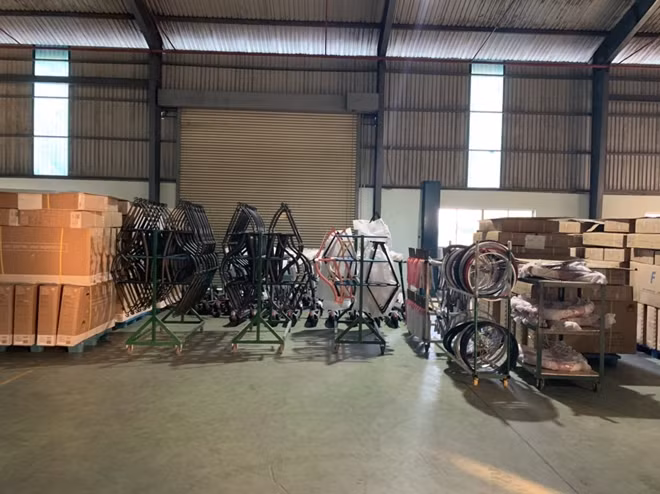 Lô hàng linh kiện xe đạp vi phạm về xuất xứ do Cục Hải quan Bình Dương phát hiện và xử lý.