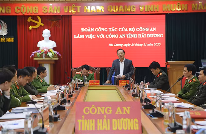 Đồng chí Lê Văn Hiệu, Phó Bí thư thường trực Tỉnh ủy phát biểu chỉ đạo tại buổi làm việc.
