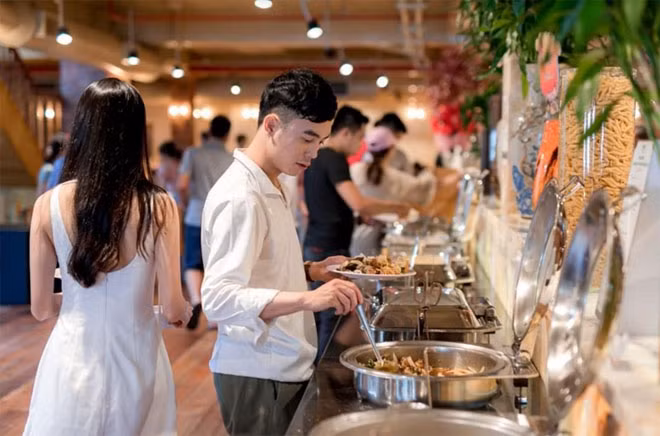 Buffet tại Sun World Ba Na Hills.