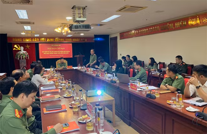 Toàn cảnh cuộc họp. Toàn cảnh cuộc họp.