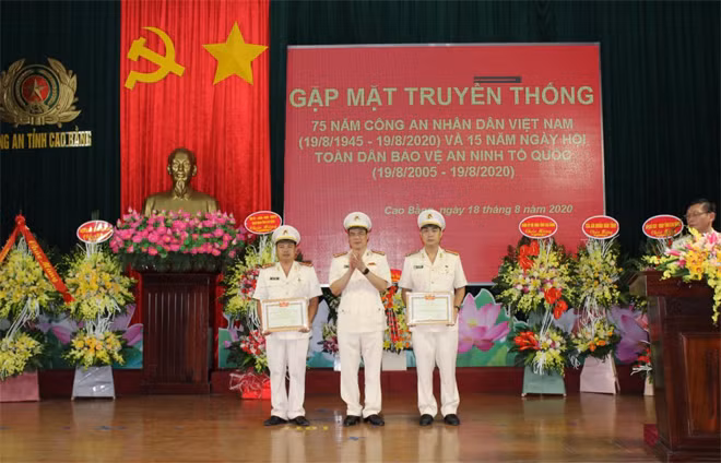 2 cá nhân được Bộ Công an tặng danh hiệu “Chiến sĩ thi đua toàn lực lượng CAND”.