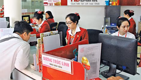 Các ngân hàng giảm lãi suất tiết kiệm. Các ngân hàng giảm lãi suất tiết kiệm.
