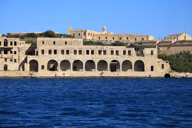 Bệnh viện trên đảo Manoel, Malta, nơi chữa trị bệnh dịch hạch.