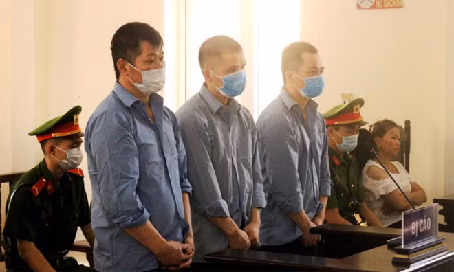 Ba bị cáo bị Tòa án nhân dân tỉnh Bắc Kạn tuyên phạt tử hình.