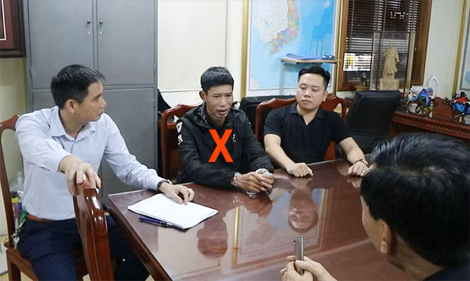Công an tỉnh Hòa Bình lấy lời khai đối tượng Phạm Văn Sỹ (X).