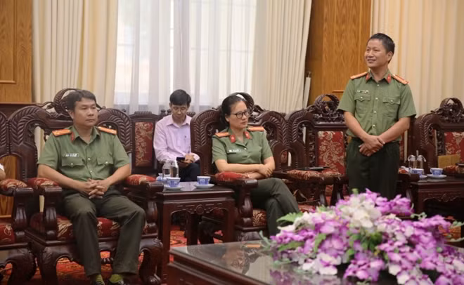 Trung tá Phan Đăng Trường, Trưởng Ban Thời sự - Chính trị phát biểu.
