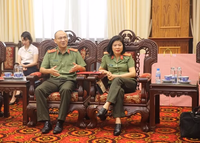Đại úy Phan Hải Đăng, Thư ký tòa soạn Chuyên đề An ninh thế giới tháng phát biểu.