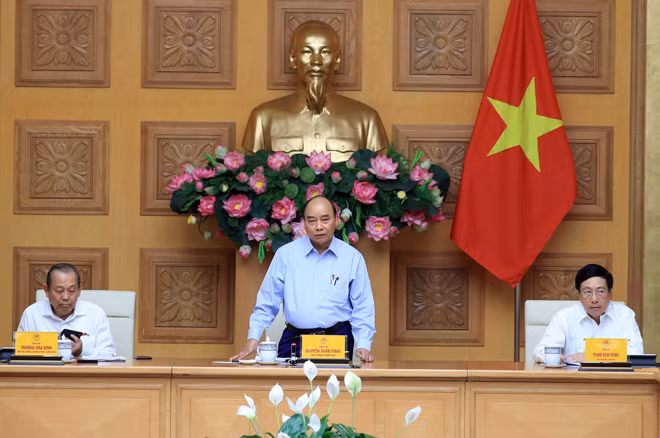 Thủ tướng Nguyễn Xuân Phúc phát biểu tại cuộc họp. Ảnh: TTXVN