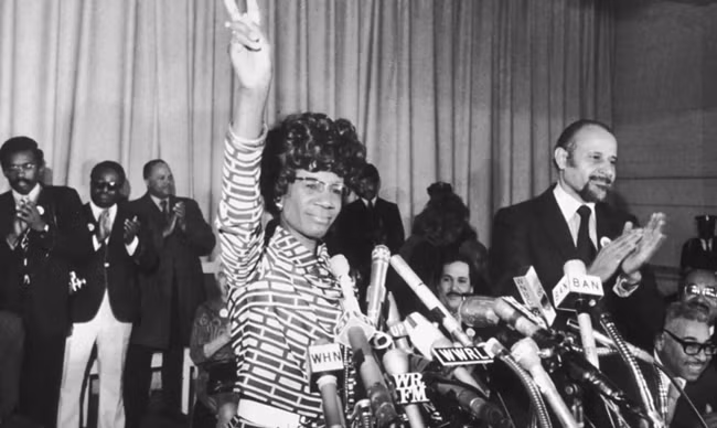 Bà Shirley Chisholm trong một buổi vận động tranh cử Tổng thống.