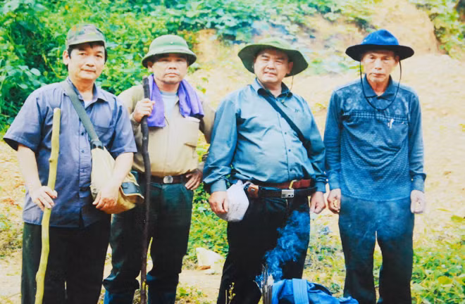 Cựu chiến binh Tiểu đoàn 27 Đặc công tham gia tìm kiếm hài cốt liệt sĩ đã hi sinh trên chiến trường Lào.