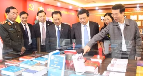 Hội thảo khoa học quốc gia “Sách Lý luận, chính trị với sự nghiệp xây dựng và bảo vệ Tổ quốc”