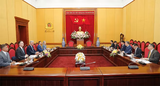 Toàn cảnh Hội đàm.