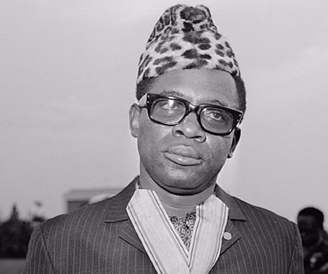Trong Chiến tranh Lạnh, Mỹ đã ủng hộ một cuộc đảo chính quân sự của Mobutu Sese Seko (trong ảnh) nhằm ngăn Shinkolobwe rơi vào tay Liên Xô.
