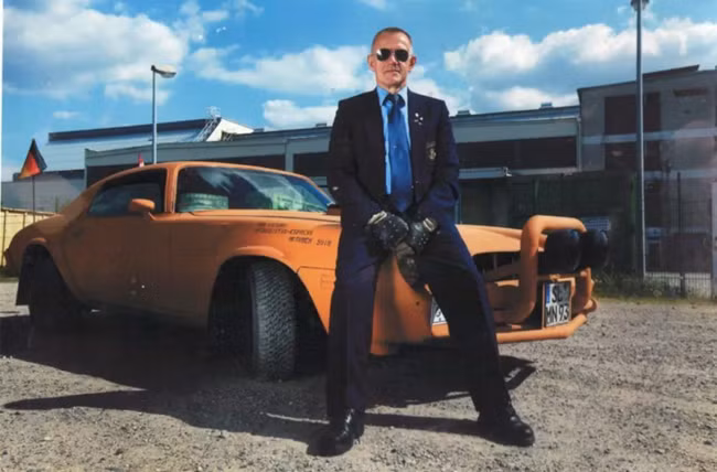 Chiếc Camaro hiện nay và Helge Meyer.