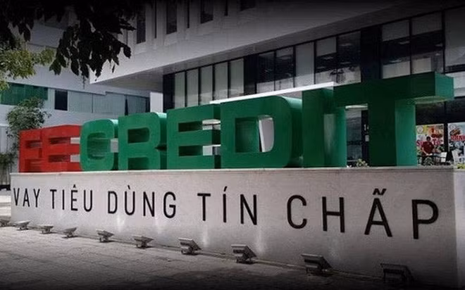 Tín dụng tiêu dùng được ví là “gà đẻ trứng vàng”.