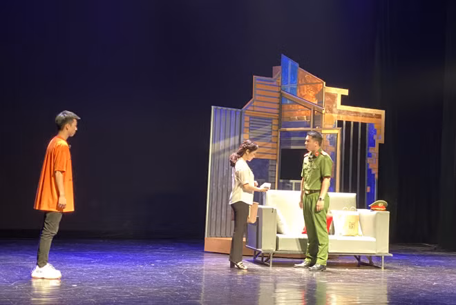 Cảnh trong vở "Vụ án am bụt mọc".