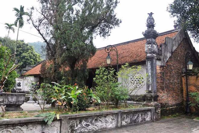 Chùa Bổ Đà có không gian rộng và cổ vật quý, bị kẻ gian nhòm ngó.