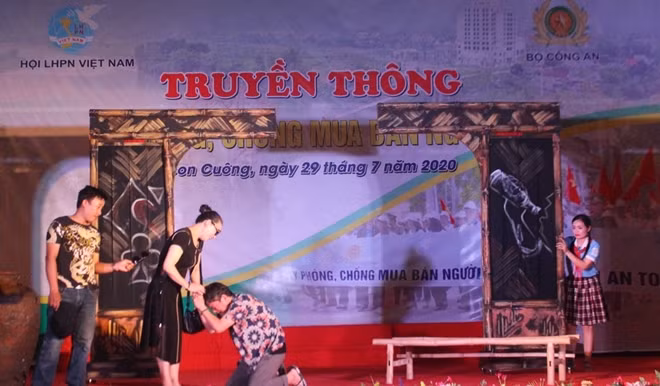 Truyền thông về phòng, chống mua bán người tại huyện Con Cuông, tỉnh Nghệ An.