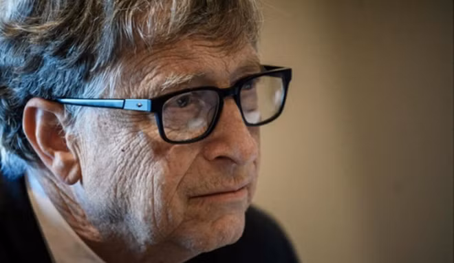 Nhà sáng lập Microsoft - tỉ phú, nhà từ thiện Bill Gates đã công bố kế hoạch tài trợ cho việc xây dựng các nhà máy sản xuất đối với 7 loại vaccine có tiềm năng điều trị được căn bệnh COVID-19. Ảnh: AFP.