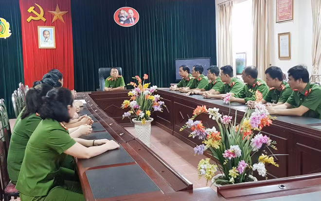 Một buổi họp án của Phòng CSĐT tội phạm về ma túy Công an tỉnh Lào Cai.