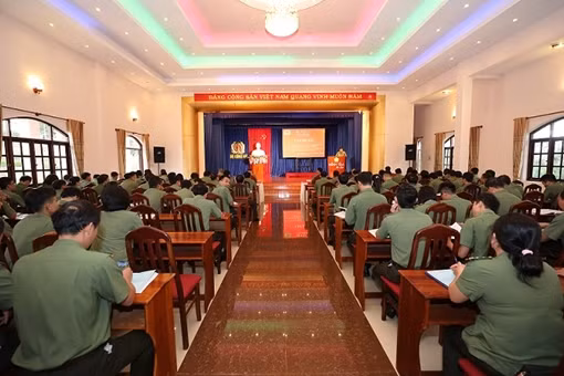 Tập huấn công tác quản lý, cung cấp thông tin và đảm bảo an ninh, an toàn hệ thống Cổng/Trang Thông tin điện tử trong CAND