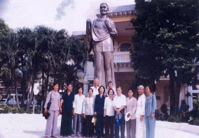Họp mặt truyền thống Giao thông viên Cụm Tình báo H67 tại Bảo tàng Phụ nữ TP Hồ Chí Minh.