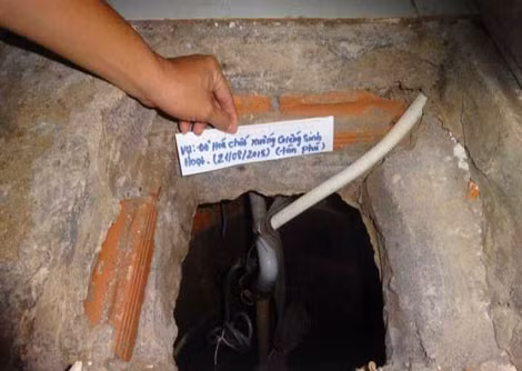 Chiếc giếng nước sinh hoạt của gia đình anh Đôn bị nhiễm thuốc trừ sâu do Phạm Thị Ngọc Chiến đầu độc .