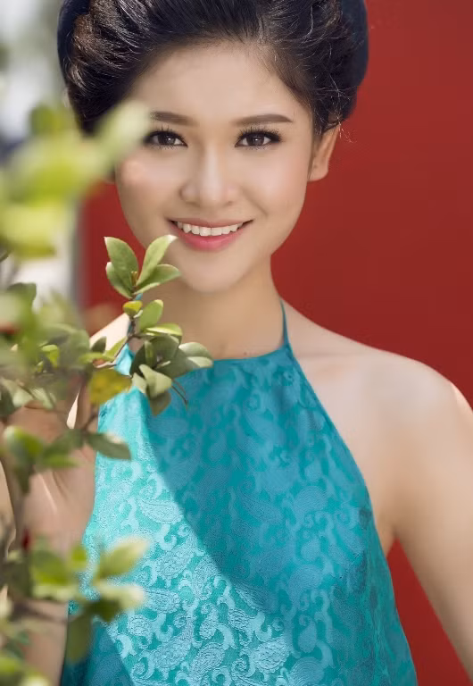 Nhờ quyết định đó, cô nhận được sự chú ý của khán giả, truyền thông trong suốt sự kiện bởi vẻ độc đáo, khác lạ. Cũng từ đây, Thuỳ Dung được nhiều khán giả, thí sinh đặt nickname là "cô Tấm" của Hoa hậu Việt Nam.