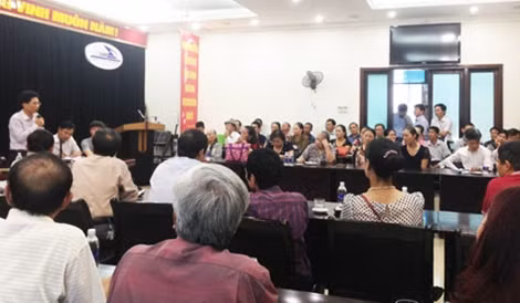 Cuộc họp chiều 9/11 giữa Tổng Công ty Đường sắt Việt Nam và 62 hộ dân chưa tìm được tiếng nói chung.