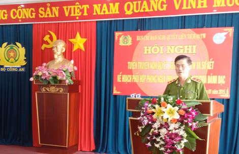 Trung tướng Đỗ Kim Tuyến phát biểu chỉ đạo hội nghị. Trung tướng Đỗ Kim Tuyến phát biểu chỉ đạo hội nghị.