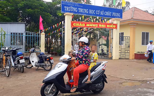 Trường THCS Châu Phong.