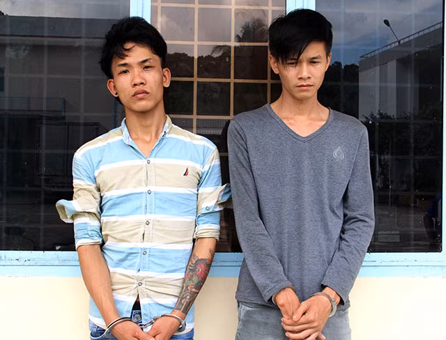 2 đối tượng Quý và Giang.