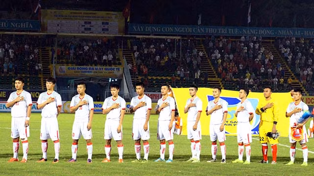 Đội tuyển U21 Việt Nam chuẩn bị bước vào trận đấu gặp U21 Thái Lan.