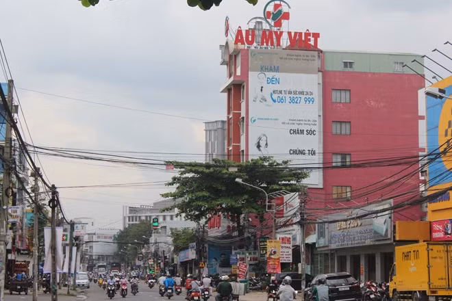 Phòng khám bị đình chỉ hoạt động của khoa sản trong vòng 3 tháng.