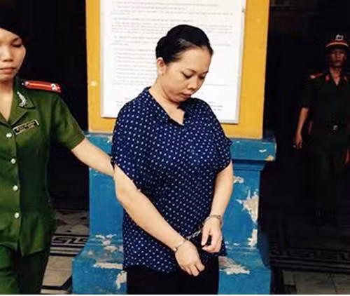 Bị cáo Hạnh sau phiên xử.