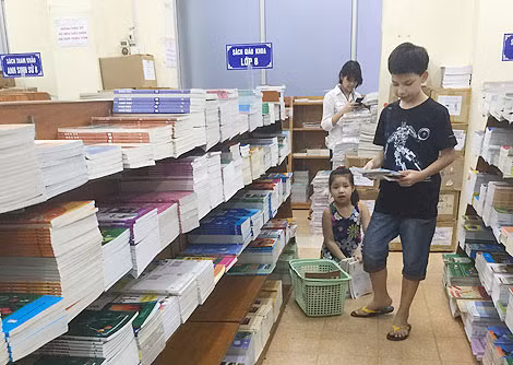 Các NXB phải tự bảo vệ mình bằng cách dán tem chống hàng giả.