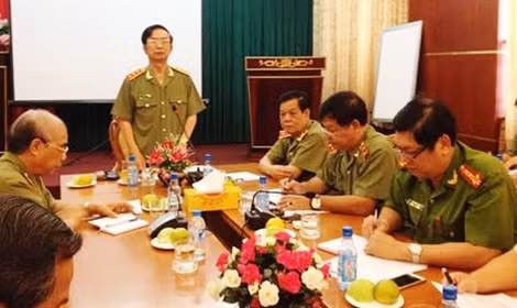 Thượng tướng Đặng Văn Hiếu, Thứ trưởng Thường trực Bộ Công an phát biểu chỉ đạo tại buổi làm việc.