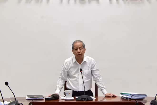 Chủ tịch UBND tỉnh Thừa Thiên Huế Phan Ngọc Thọ yêu cầu các đơn vị cần tiếp tục đánh giá sự an toàn trong công tác thi công của thủy điện Rào Trăng 3.