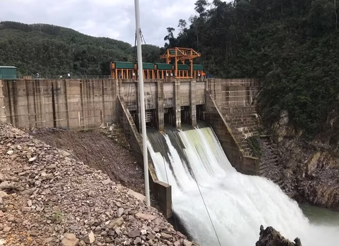 Chủ đầu tư dự án nhà máy thủy điện Thượng Nhật sẽ bị tỉnh Thừa Thiên Huế xử phạt thêm hành vi vi phạm quy định về hồ chứa, đập dâng theo Nghị định 36/2020/NĐ-CP của Chính phủ.
