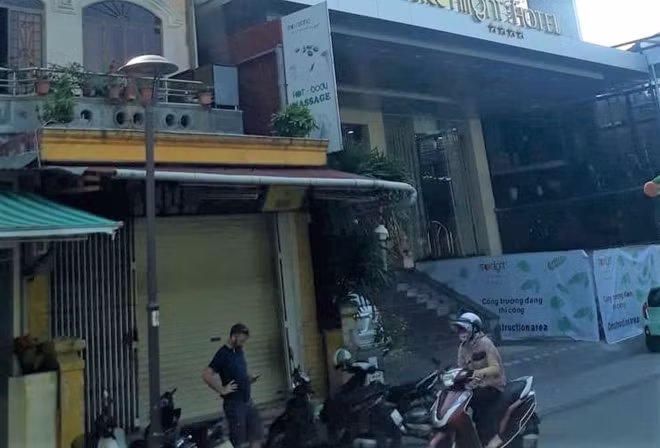 Các du khách đi cùng chuyến bay với chị N., sau đó đến Huế được cách ly tại khách sạn lưu trú.