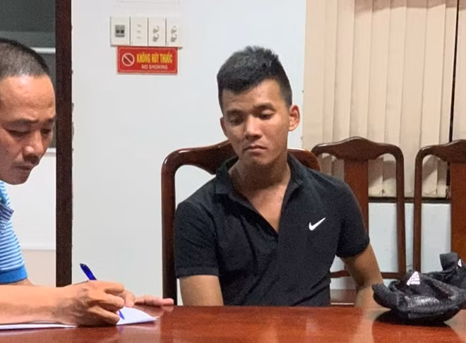 Cơ quan Công an lấy lời khai đối tượng Hồ Văn Ngân.
