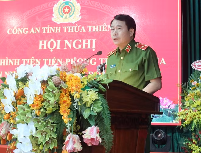 Thiếu tướng Lê Quốc Hùng, Thứ trưởng Bộ Công an phát biểu chỉ đạo tại hội nghị.