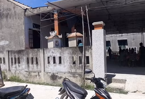 Dùng kéo đâm người cùng thôn tử vong sau cãi vã